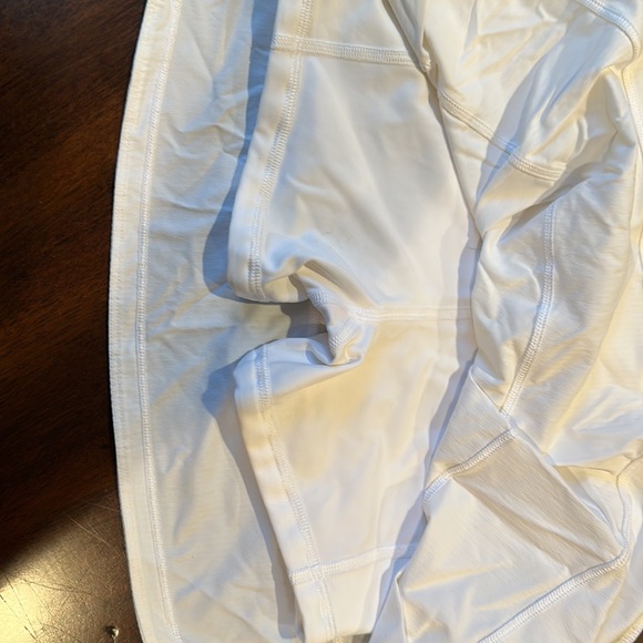 Lululemon size 2 white skort - Picture 4 of 7